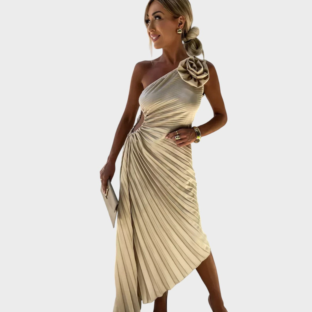 Nika - Elegantna Haljina s Naborima na Ramenu