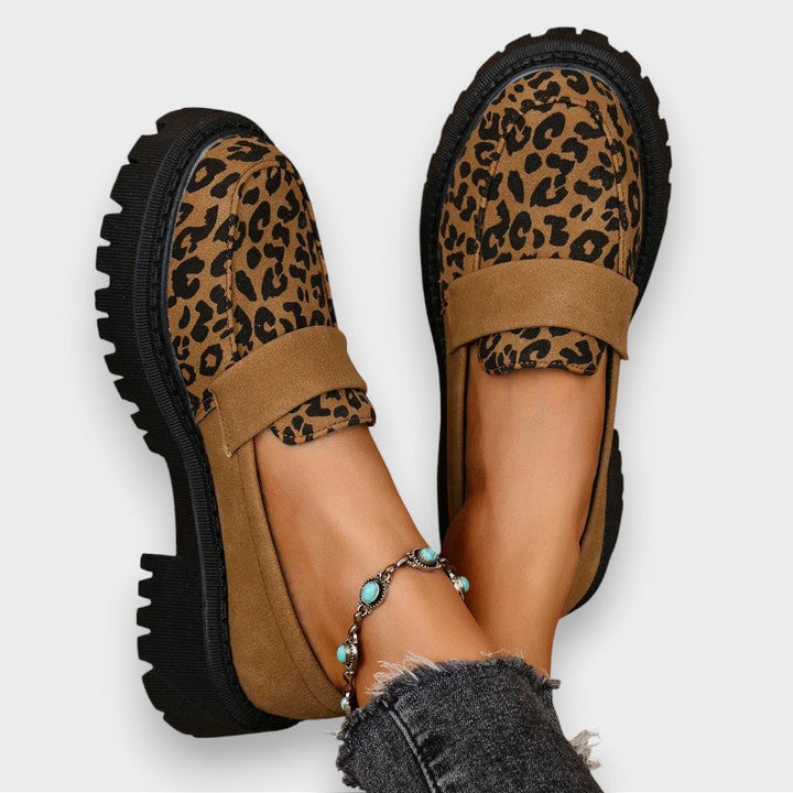 Dorotea | Čizme s platformom od laka s leopard uzorkom