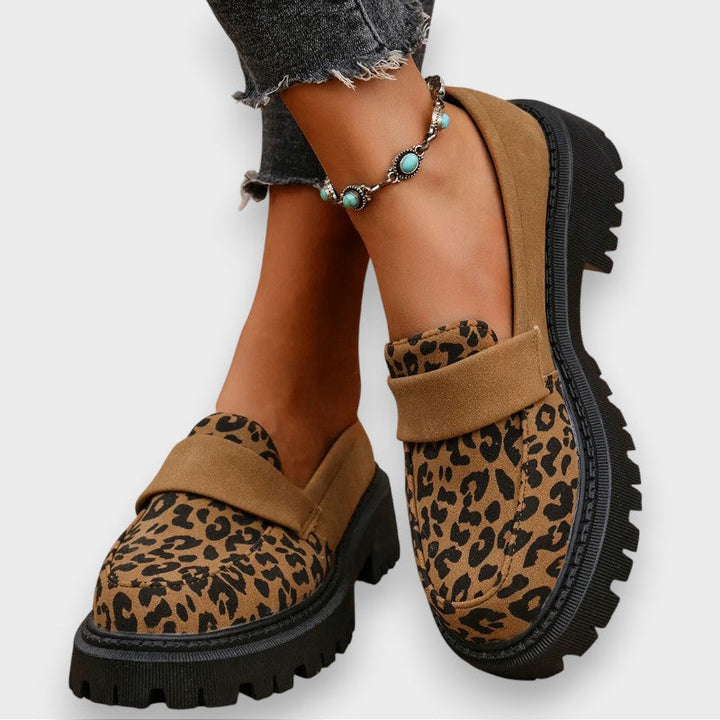 Dorotea | Čizme s platformom od laka s leopard uzorkom